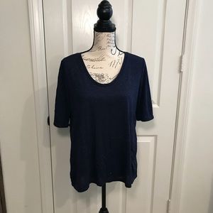 Dark blue, shimmery tee